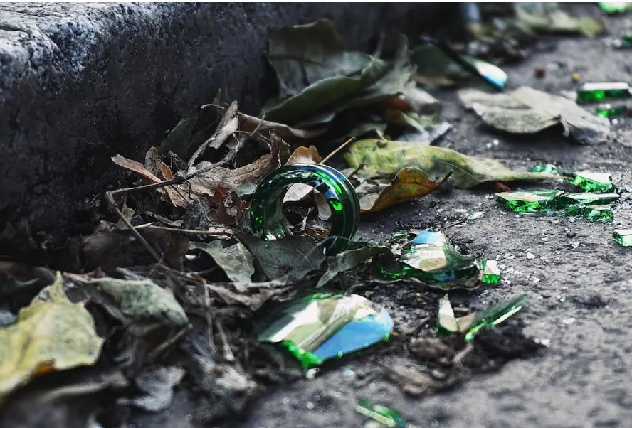 Broken Glass Waste 